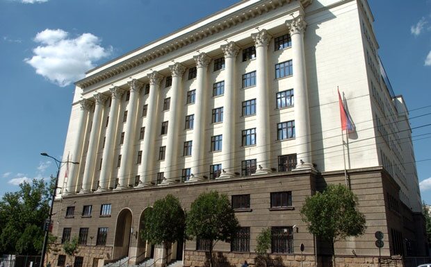 FIKCIJA POSTOJANјA RADNOG ODNOSA U ODSUSTVU ZAKLjUČENOG UGOVORA O RADU I POVREMENO I PRIVREMENO VRŠENјE POSLOVA